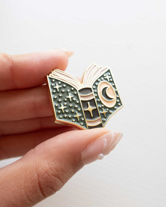 Open Book Needle Minder