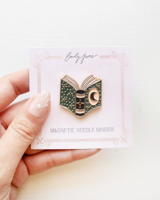 Open Book Needle Minder