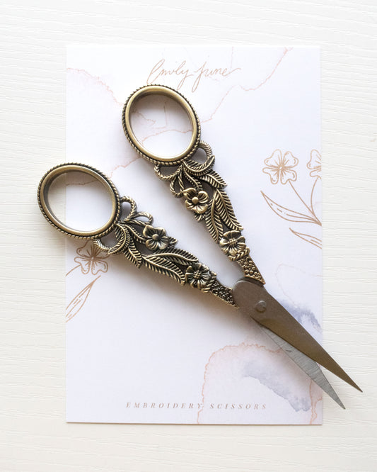 Vintage Floral Embroidery Scissors on packaging