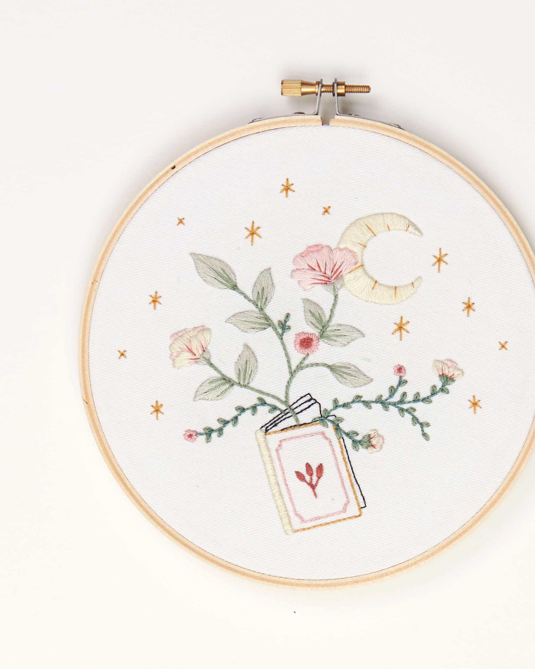 Bloom Anyways Floral Heart Embroidery Pattern – Emily June